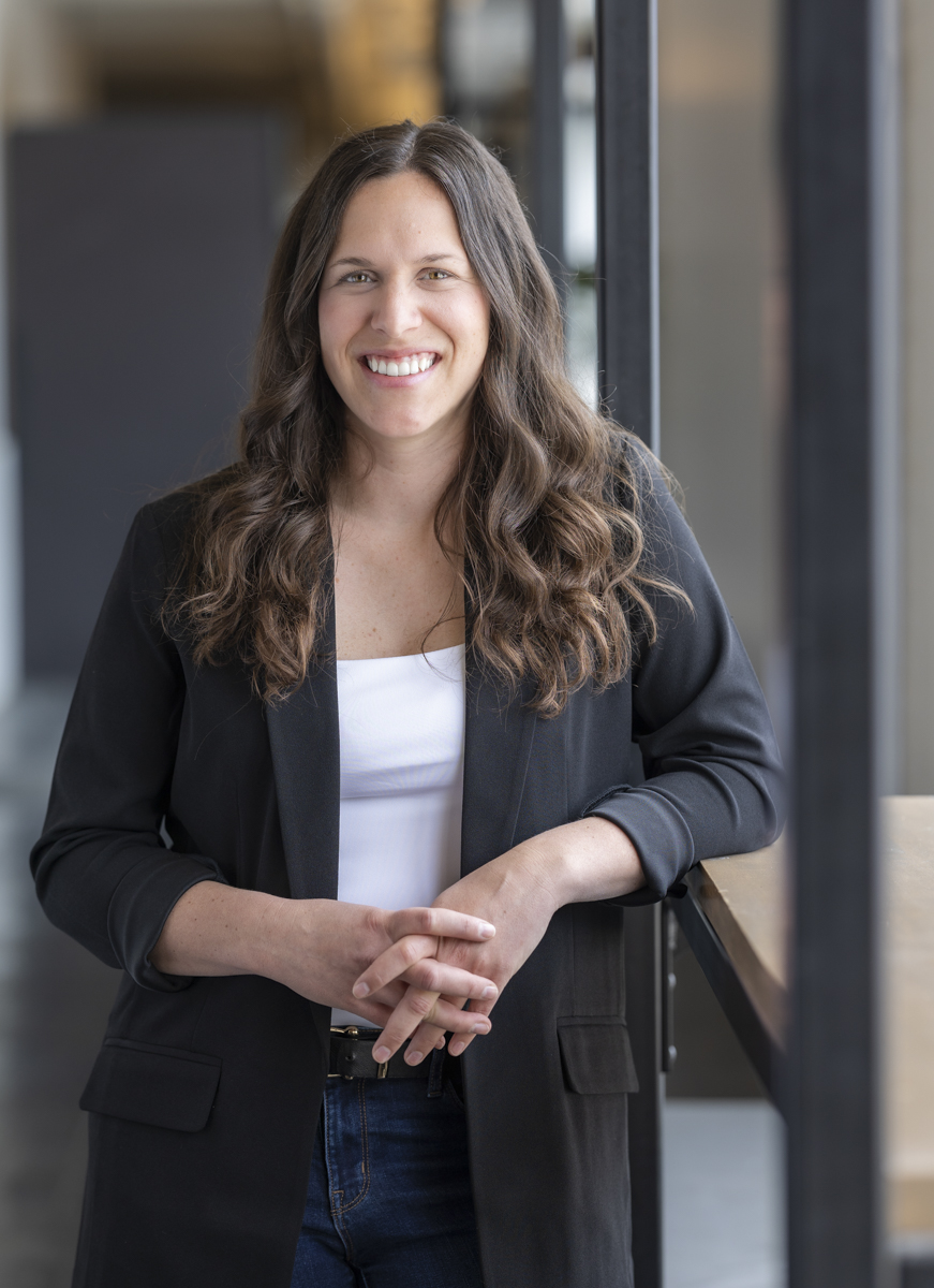Tania Mangifesto, H.D.